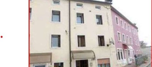 501m² Building in Lusiana Conco, Italy No. 54706 2