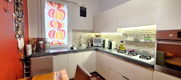 3 rooms Apartment in Modena, Italy No. 17496 2