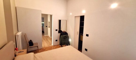 3 rooms Apartment in Modena, Italy No. 17496 11