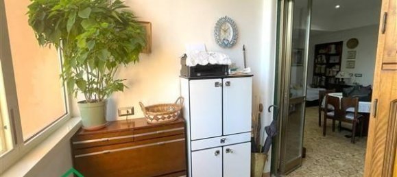 3-Zimmer Wohnung in Rome, Italy, Nr. 28150 3