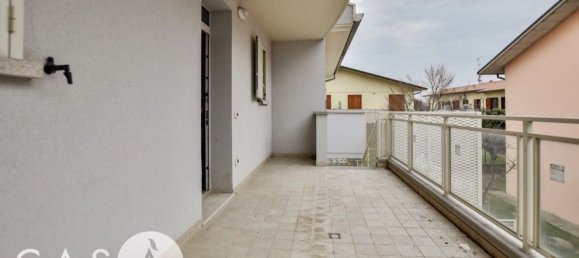 3 rooms Apartment in Ravenna, Italy No. 21498 12