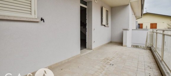 3 rooms Apartment in Ravenna, Italy No. 21498 11