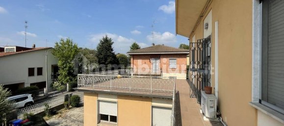 3 Schlafzimmer Wohnung in Mirandola, Italy, Nr. 98108 47