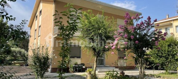 3 Schlafzimmer Wohnung in Mirandola, Italy, Nr. 98108 22