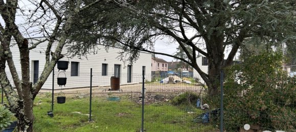 Casa de 3 dormitorios en Ouzouer-sur-Loire, France No. 43019 2