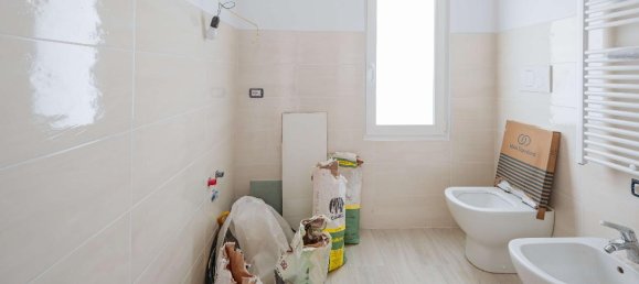 3 rooms Apartment in Trezzo sull'Adda, Italy No. 9158 3