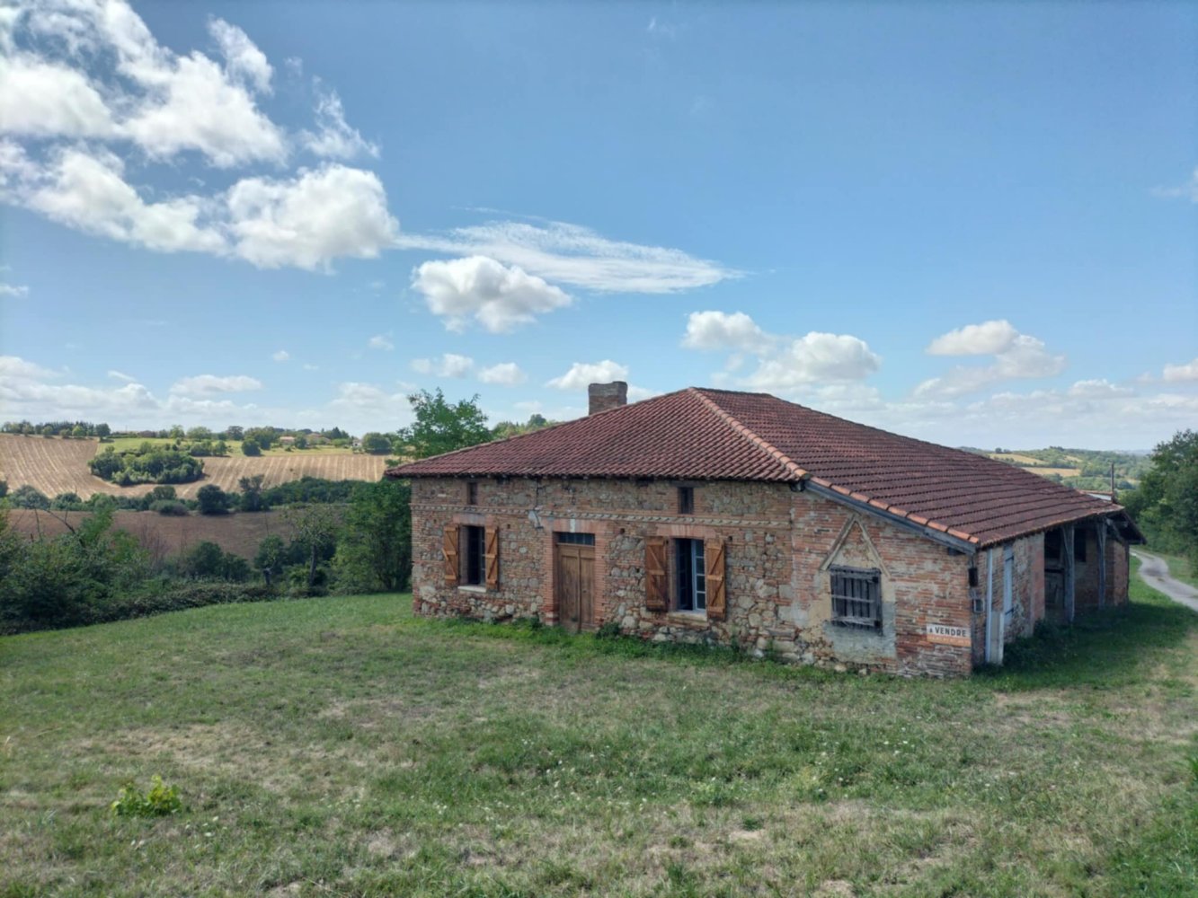 3 bedrooms House in Rieumes, France No. 353825