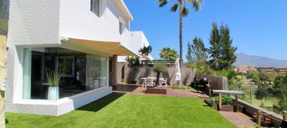 4 bedrooms Villa in Estepona, Spain No. 40977 28