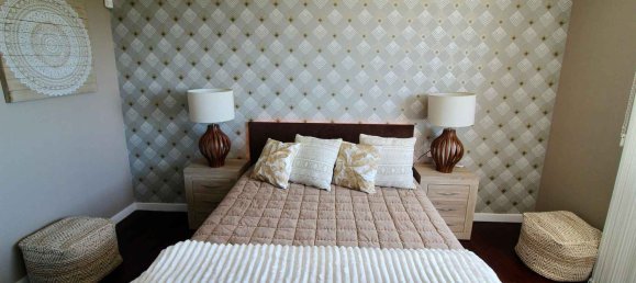 4 bedrooms Villa in Estepona, Spain No. 40977 4