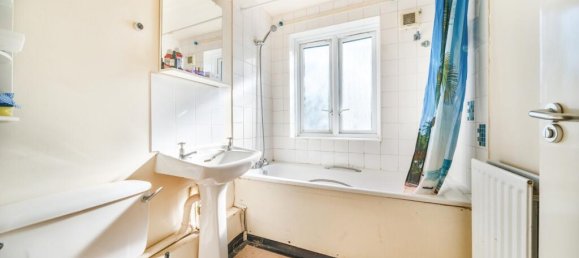 1 bedroom Apartment in London, United Kingdom No. 8272 6