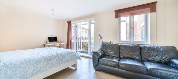 1 bedroom Apartment in London, United Kingdom No. 8272 4