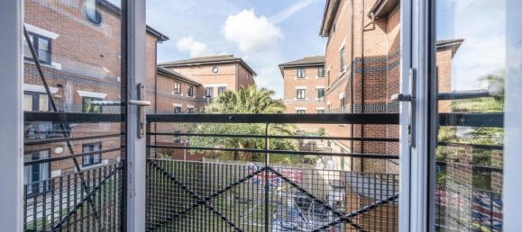 1 bedroom Apartment in London, United Kingdom No. 8272 5