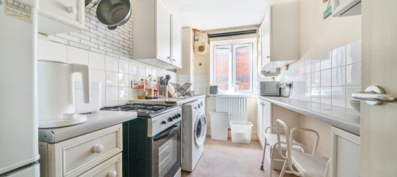 1 bedroom Apartment in London, United Kingdom No. 8272 2