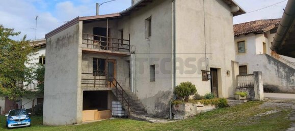 2 bedrooms House in Udine, Italy No. 89980 5