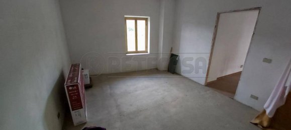 2 bedrooms House in Udine, Italy No. 89980 15