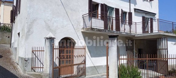 3 Schlafzimmer Villa in Montiglio Monferrato, Italy, Nr. 275452 2