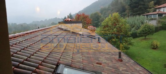 3-salle Appartement à Imbersago, Italy No. 93006 9