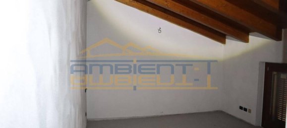 3-salle Appartement à Imbersago, Italy No. 93006 20