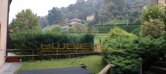 3-salle Appartement à Imbersago, Italy No. 93006 15