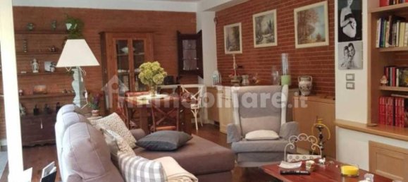 3 bedrooms House in Carrara, Italy No. 45849 8