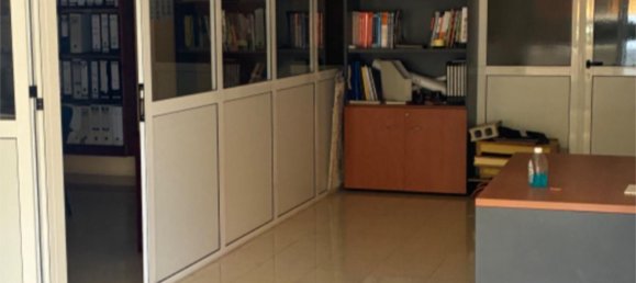  عقار تجاري في San Andres del Rabanedo, Spain 112متر مربع رقم 142914 4