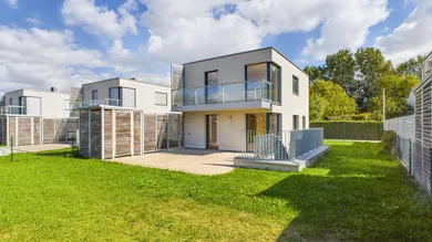 Дом с 4 комнатами в Вена, Австрия № 20317