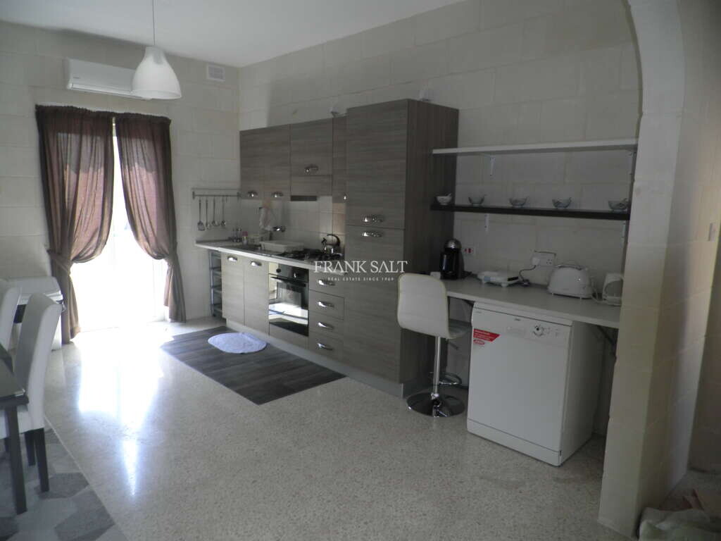 4 غرف نوم طابقين في Mosta, Malta رقم 10702