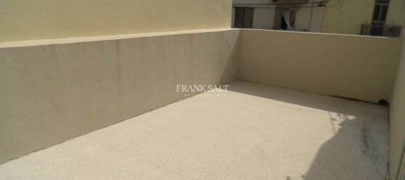 4 غرف نوم طابقين في Mosta, Malta رقم 10702 12