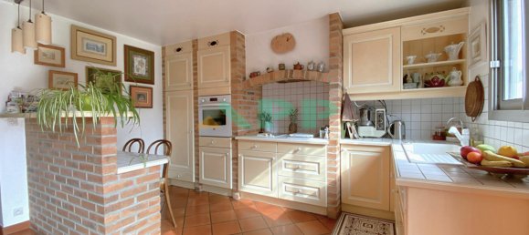 Casa de 5 dormitorios en Viry-Chatillon, France No. 161632 3