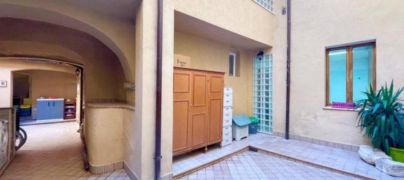  Castillos de 4 dormitorios en Sora, Italy No. 57374 16