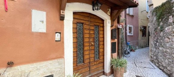  Castillos de 4 dormitorios en Sora, Italy No. 57374 4