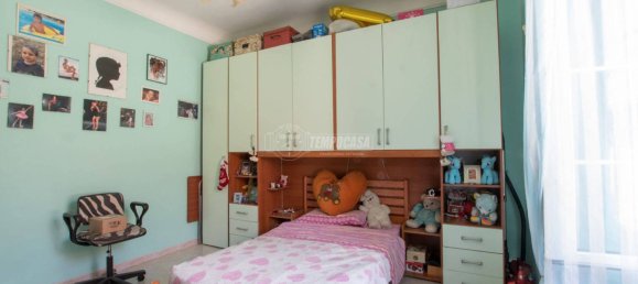 Apartamento de 3 dormitorios en Genoa, Italy No. 174084 21