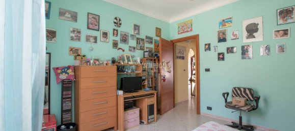 Apartamento de 3 dormitorios en Genoa, Italy No. 174084 18