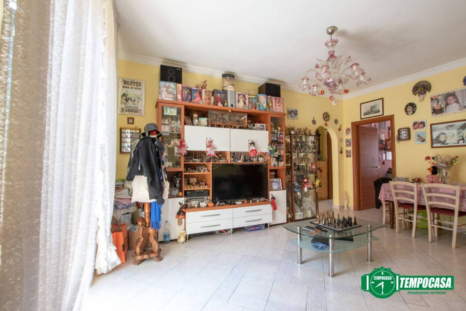 Apartamento de 3 dormitorios en Genoa, Italy No. 174084