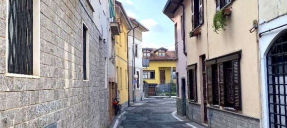 Apartamento de 3 habitaciónes en Garbagnate Milanese, Italy No. 182634 5