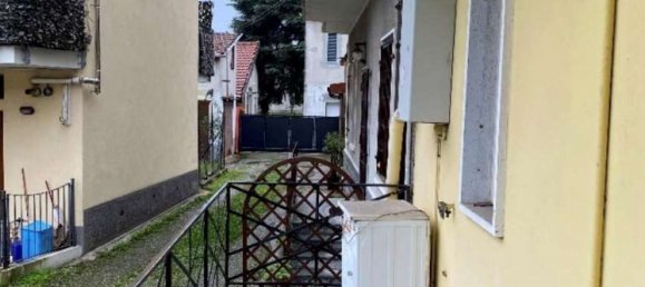 Apartamento de 3 habitaciónes en Garbagnate Milanese, Italy No. 182634 12