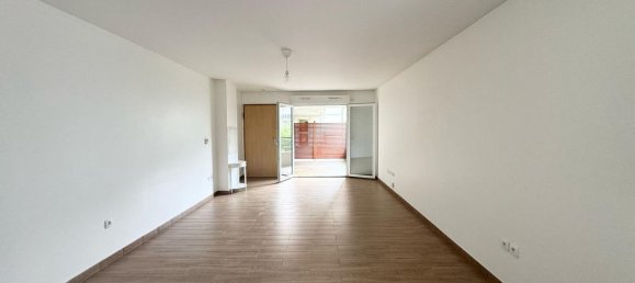 1 bedroom Apartment in Le Plessis-Trevise, France No. 137833 3