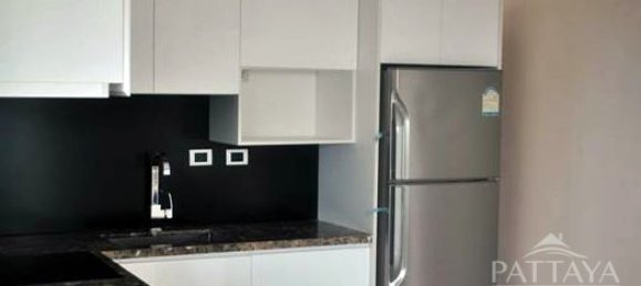 2 bedrooms Condo in Pattaya, Thailand No. 1665 3