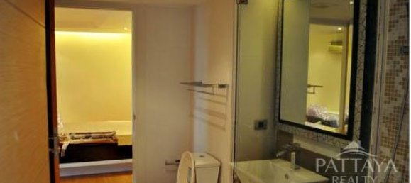 2 bedrooms Condo in Pattaya, Thailand No. 1665 5