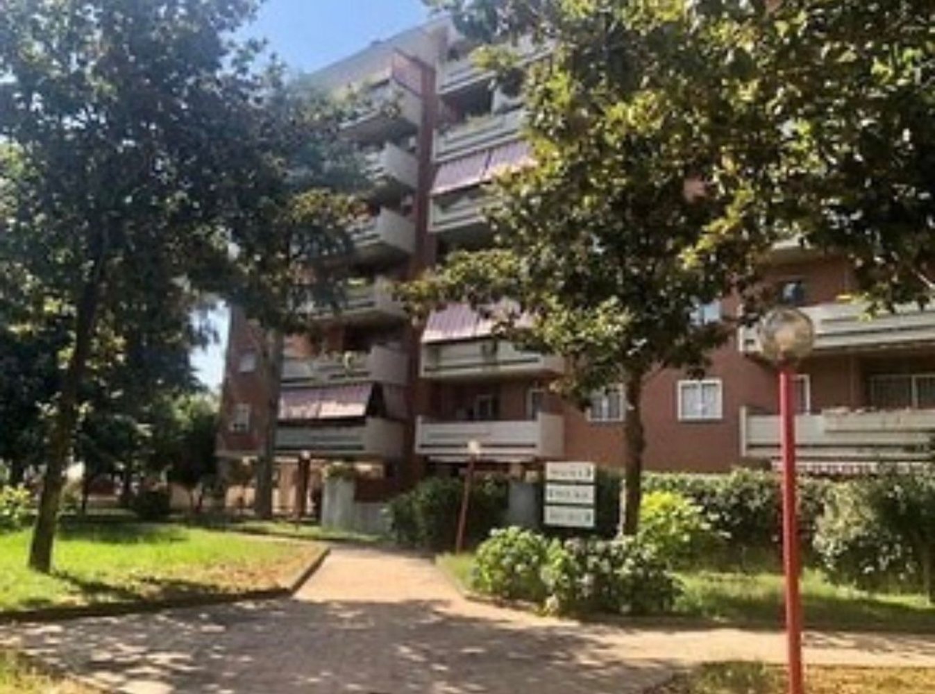 Квартира с 3 спальнями в Рим, Италия № 337133