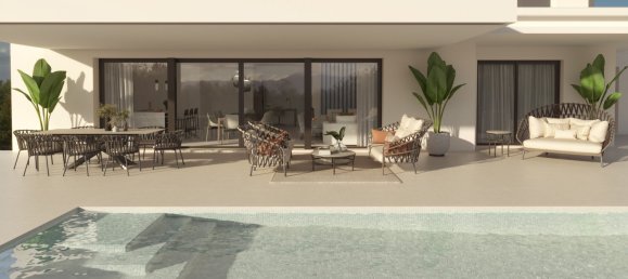 4 bedrooms Villa in Estepona, Spain No. 4617 6