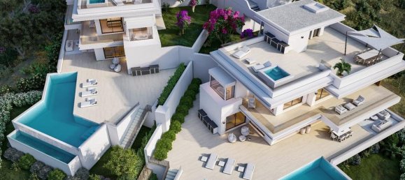 4 bedrooms Villa in Estepona, Spain No. 4617 2