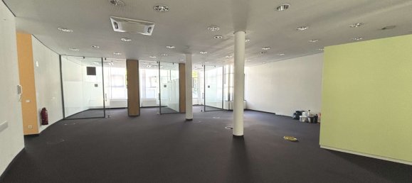 8 rooms Building in Stuttgart, Germany No. 356828 7