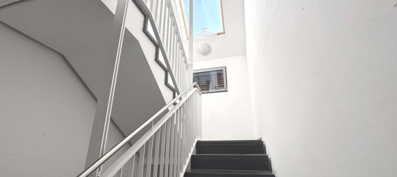 8 rooms Building in Stuttgart, Germany No. 356828 25