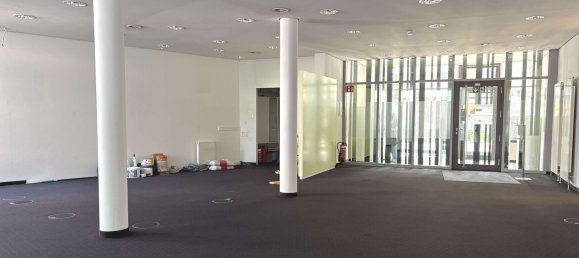 8 rooms Building in Stuttgart, Germany No. 356828 6