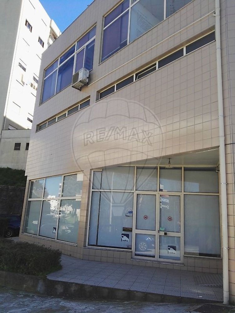 Imóvel comercial em Oliveira, Portugal 85 m² N.º 33163