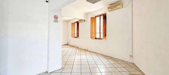 Imóvel comercial de 2 divisões em San Giuliano Terme, Italy N.º 178846 2