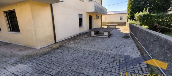 Apartamento de 3 habitaciónes en Villa del Conte, Italy No. 300332 24