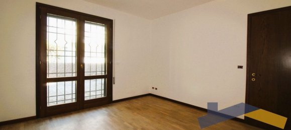 Apartamento de 3 habitaciónes en Villa del Conte, Italy No. 300332 18