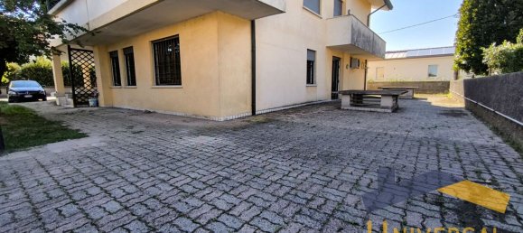Apartamento de 3 habitaciónes en Villa del Conte, Italy No. 300332 23